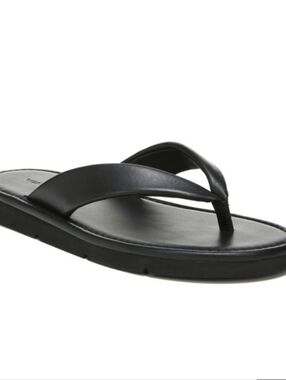 VINCE stylish leather flip flops sandals Size 7.5